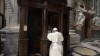 Đức Thánh Cha xưng tội trong buổi Phụng Vụ Thống Hối 24 giờ cho Chúa tại Vatican
