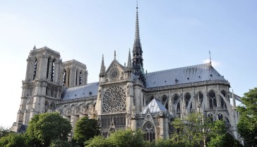 Tin vui: Tháp nhọn Nhà thờ Đức Bà Paris sẽ được phục hồi theo thiết kế gôtích cũ.