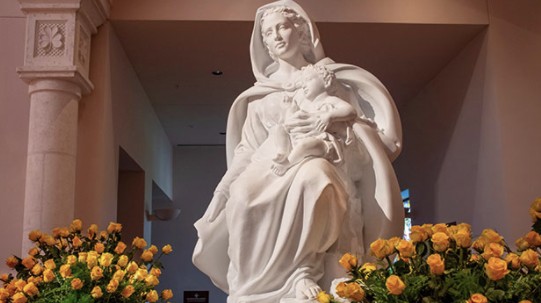 Phép lạ Đức Mẹ Lộ Đức xảy ra tại Đền Thánh Quốc Gia Florida. Phục hồi bức tượng Thánh Tâm ở Texas