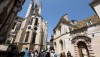 Xúc phạm kinh hoàng tượng Chúa và Đức Mẹ tại Pháp, nhiều nhà thờ phải đóng cửa